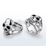 sr256 stainless steel ring w a casted skull design