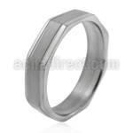 tir16 8 faceted titanium g23 ring w central band grooves
